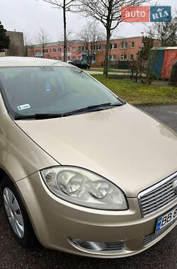 Седан Fiat Linea 2008 в 