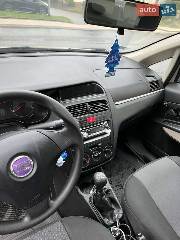 Седан Fiat Linea 2008 в Дрогобыче