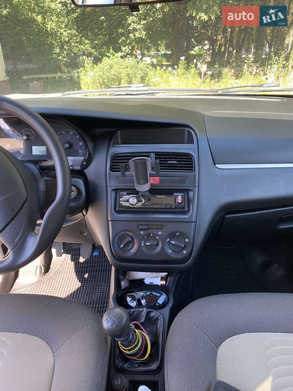 Седан Fiat Linea 2007 в Конотопе