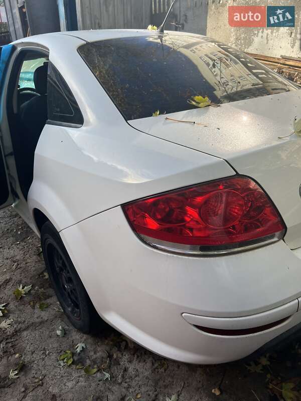 Седан Fiat Linea 2013 в Чернигове