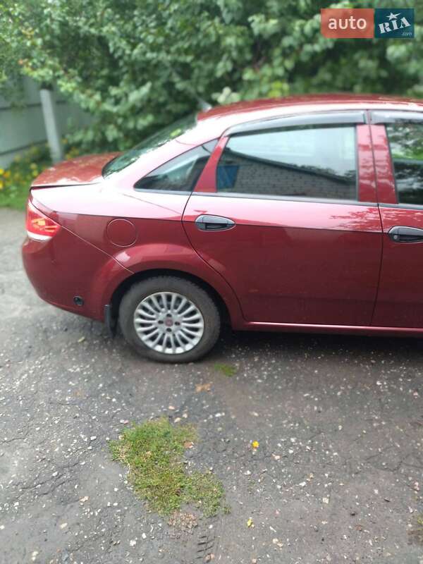 Седан Fiat Linea 2012 в Пирятине