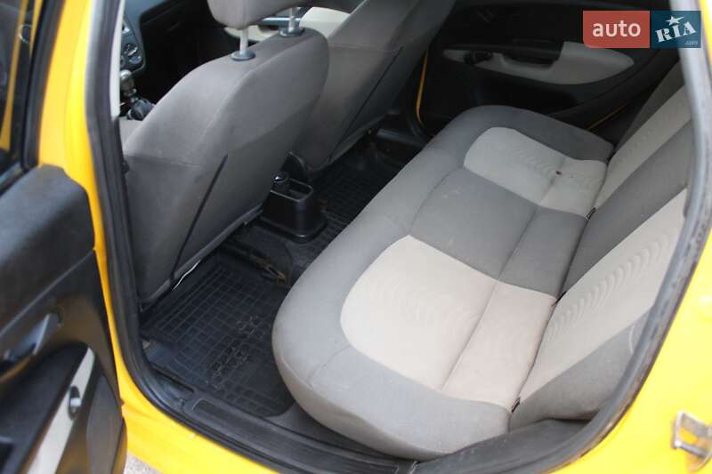 Седан Fiat Linea 2007 в Киеве