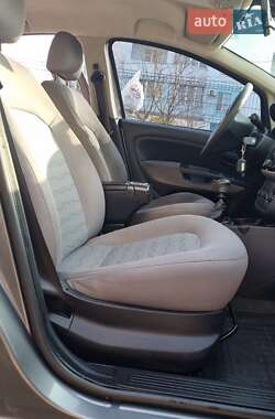 Седан Fiat Linea 2015 в 