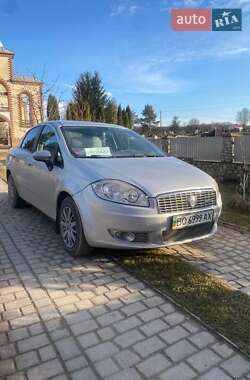 Седан Fiat Linea 2012 в 