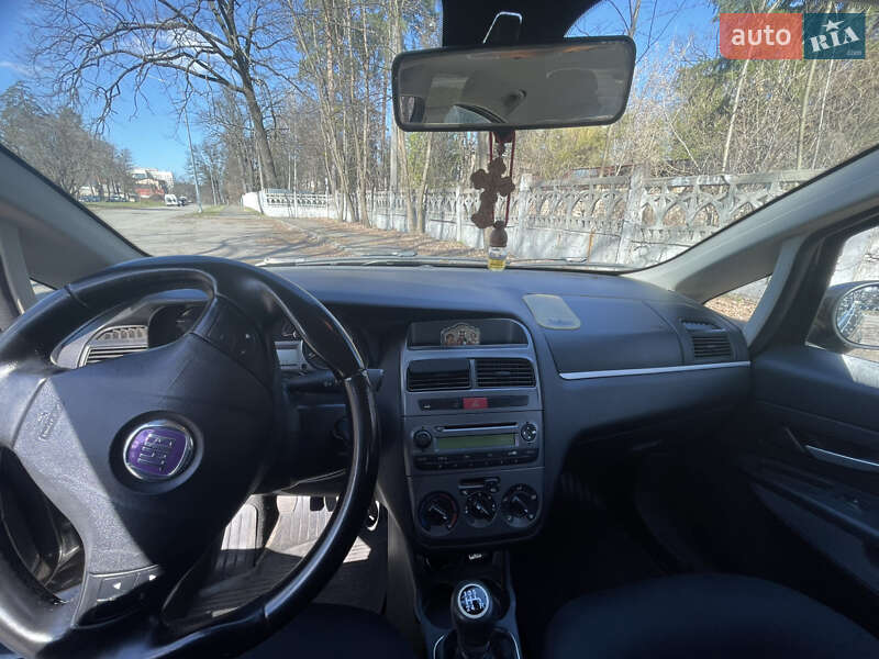 Седан Fiat Linea 2008 в Горенке