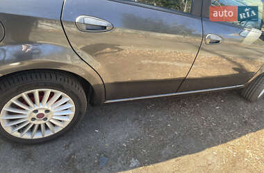 Седан Fiat Linea 2008 в 