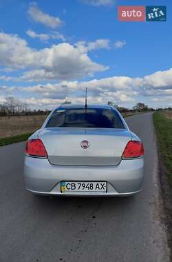 Седан Fiat Linea 2012 в 