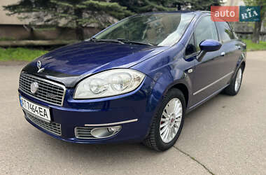 Седан Fiat Linea 2009 в 