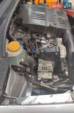 Седан Fiat Linea 2013 в 