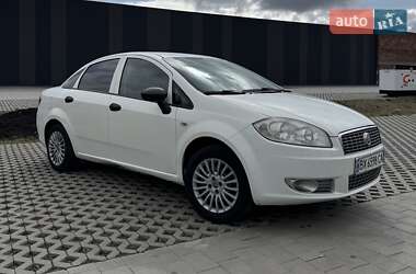 Седан Fiat Linea 2011 в 