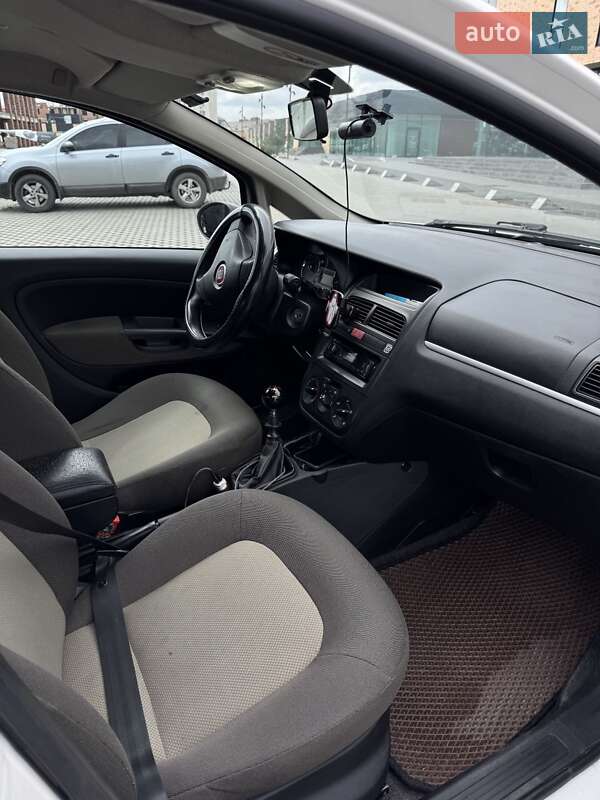 Седан Fiat Linea 2011 в Хмельницком фото 7 Седан Fiat Linea 2011 в Хмельницком