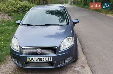 Седан Fiat Linea 2009 в 