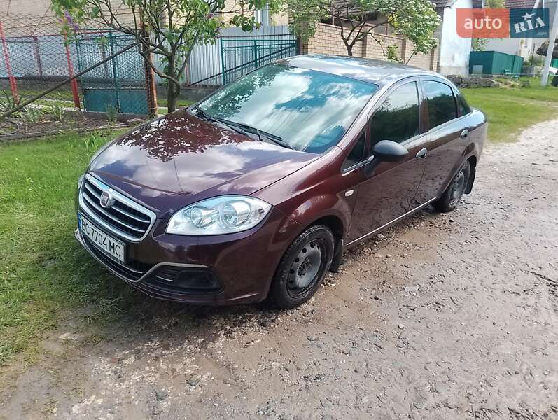 Седан Fiat Linea 2013 в Золочеве