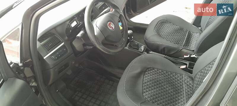 Седан Fiat Linea 2012 в Киеве