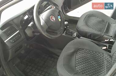 Седан Fiat Linea 2012 в 