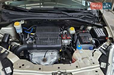 Седан Fiat Linea 2010 в 