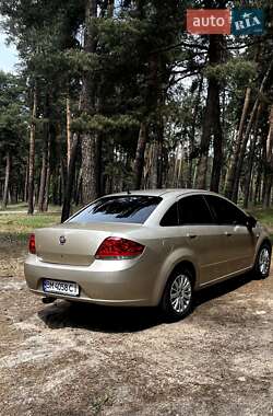 Седан Fiat Linea 2009 в 