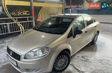Седан Fiat Linea 2012 в Бучі