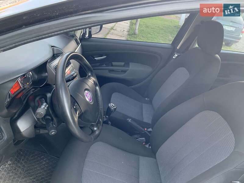 Седан Fiat Linea 2008 в Мукачевому