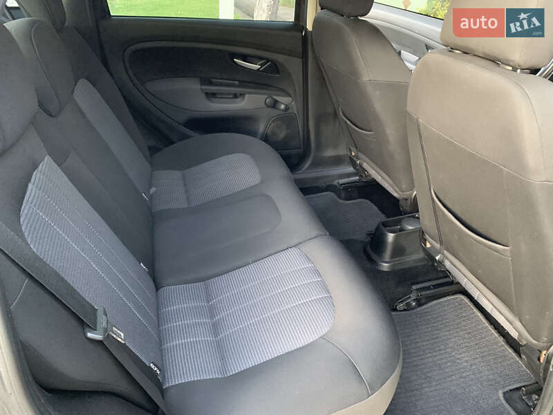 Седан Fiat Linea 2008 в Мукачевому