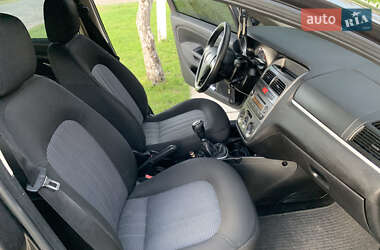 Седан Fiat Linea 2008 в 