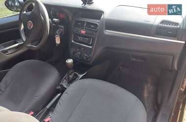 Седан Fiat Linea 2012 в Новомиргороде