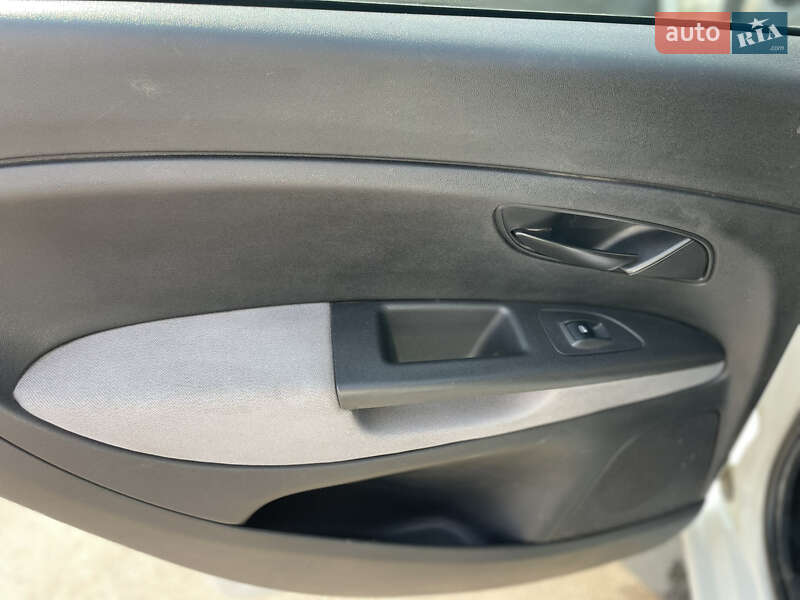 Седан Fiat Linea 2013 в Киеве