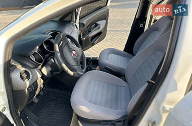 Седан Fiat Linea 2015 в 