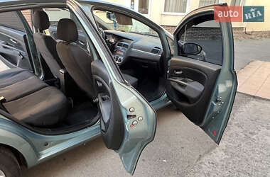 Седан Fiat Linea 2008 в 