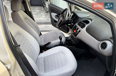 Седан Fiat Linea 2013 в 