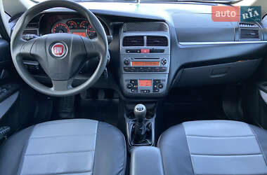 Седан Fiat Linea 2012 в 