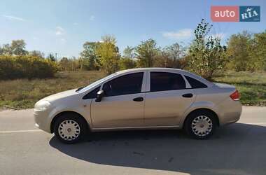Седан Fiat Linea 2012 в 