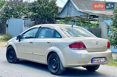 Седан Fiat Linea 2012 в 