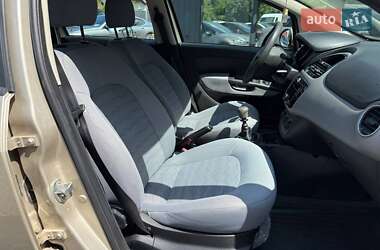 Седан Fiat Linea 2013 в 