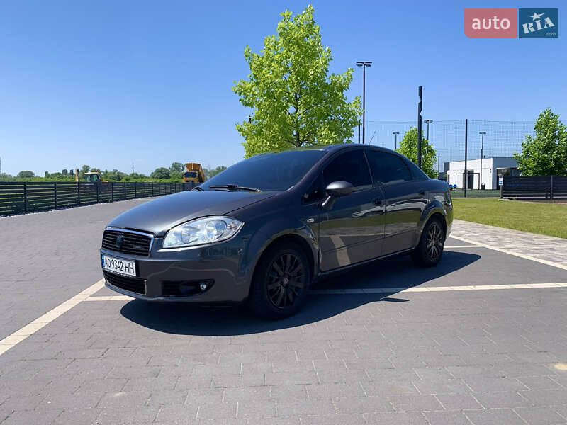 Седан Fiat Linea 2008 в 