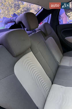 Седан Fiat Linea 2007 в 