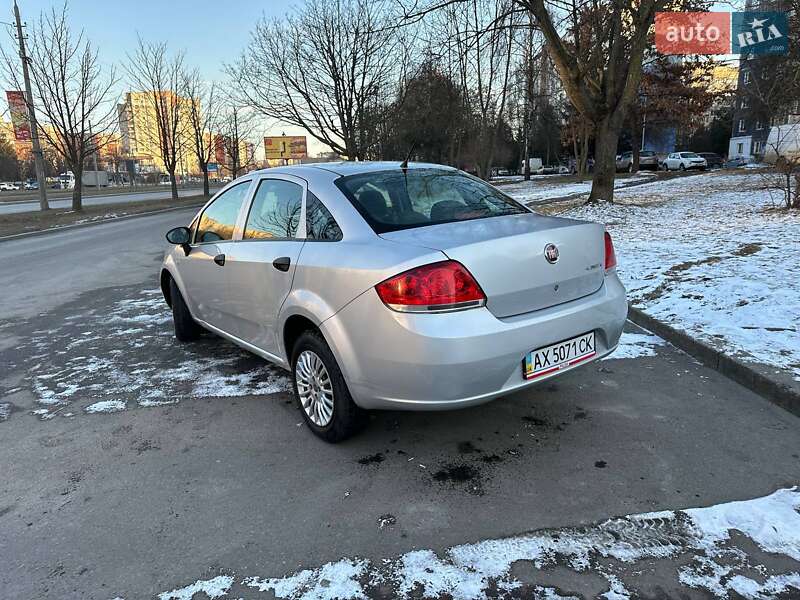 Седан Fiat Linea 2011 в Львові
