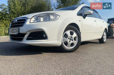 Седан Fiat Linea 2015 в 