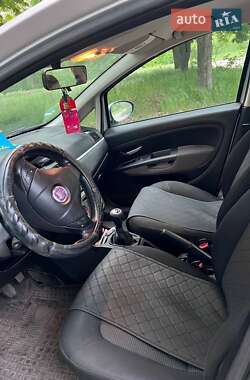 Седан Fiat Linea 2007 в 