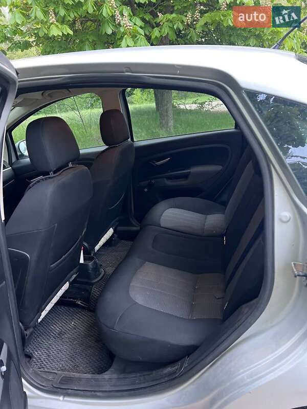 Седан Fiat Linea 2007 в Звенигородке