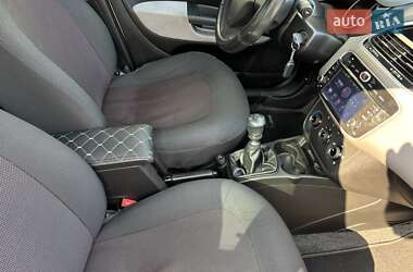 Седан Fiat Linea 2013 в 