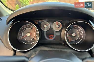 Седан Fiat Linea 2013 в 