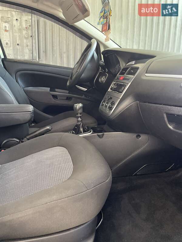 Седан Fiat Linea 2007 в Мукачево