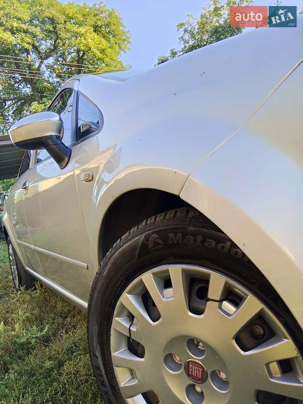 Седан Fiat Linea 2012 в Днепре