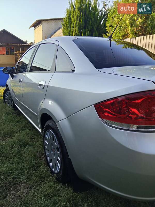 Седан Fiat Linea 2012 в Днепре