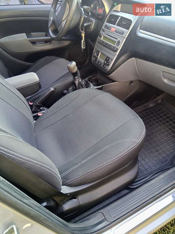 Седан Fiat Linea 2012 в Днепре