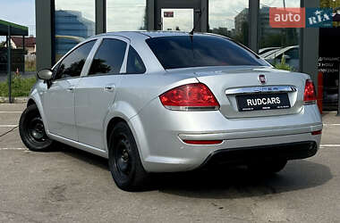 Седан Fiat Linea 2015 в 