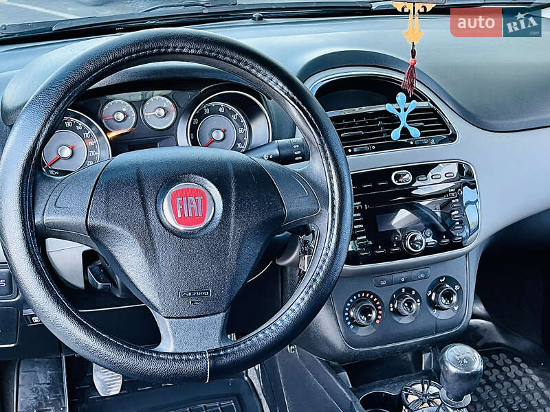 Седан Fiat Linea 2014 в Трускавце