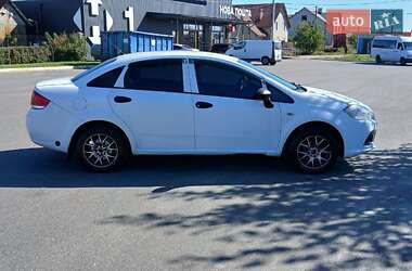 Седан Fiat Linea 2012 в 