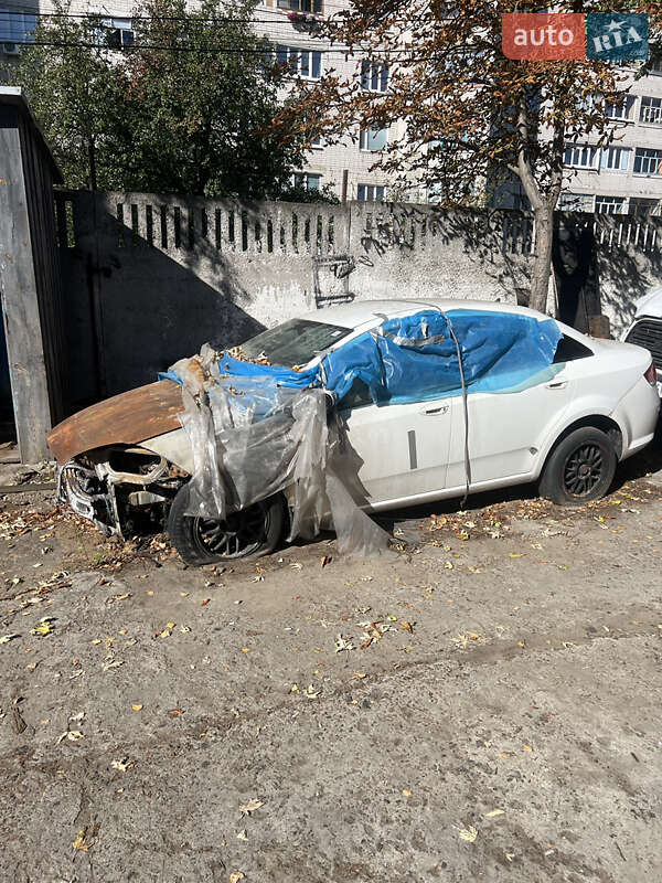 Седан Fiat Linea 2013 в Чернигове